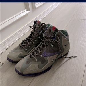 Nike Lebron 11’s